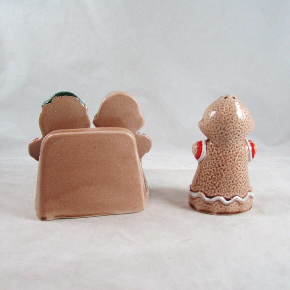 Gingerbread Napkin Holder with One Shaker SNP Japan Holiday Decor Christmas - Picture 4 of 8